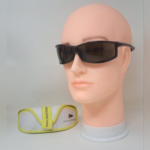 Louis Vuitton Cup Men's Sunglasses Wraparound Brown Sailing M80660 75-10-115 - Picture 1 of 15